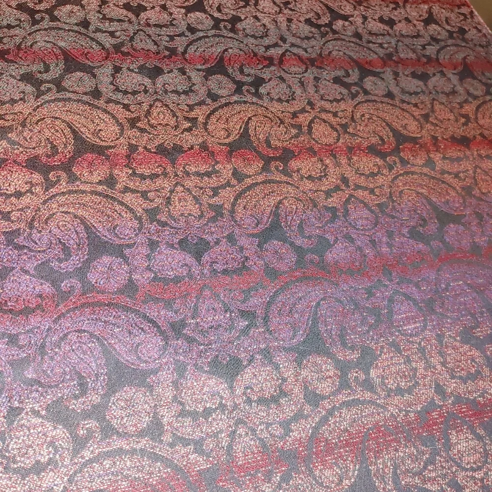 True Vintagehome 80's Multiple Color Paisley Table Runner W Fringe 27